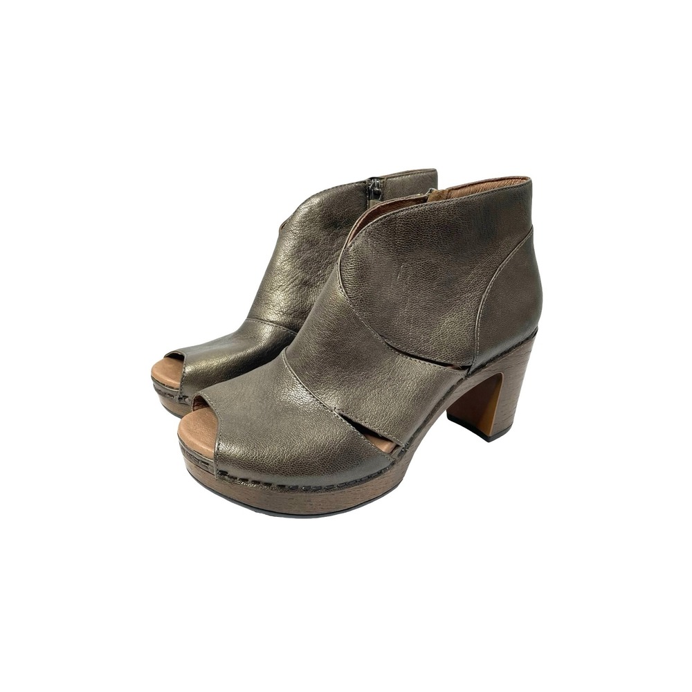 NEW Dansko‎ Delphina peep toe leather ankle booties Size 38 bronze metallic